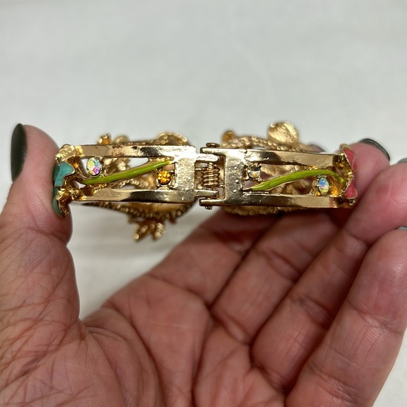 Adorable Coldwater Creek clamper bracelet - Picture 5 of 14